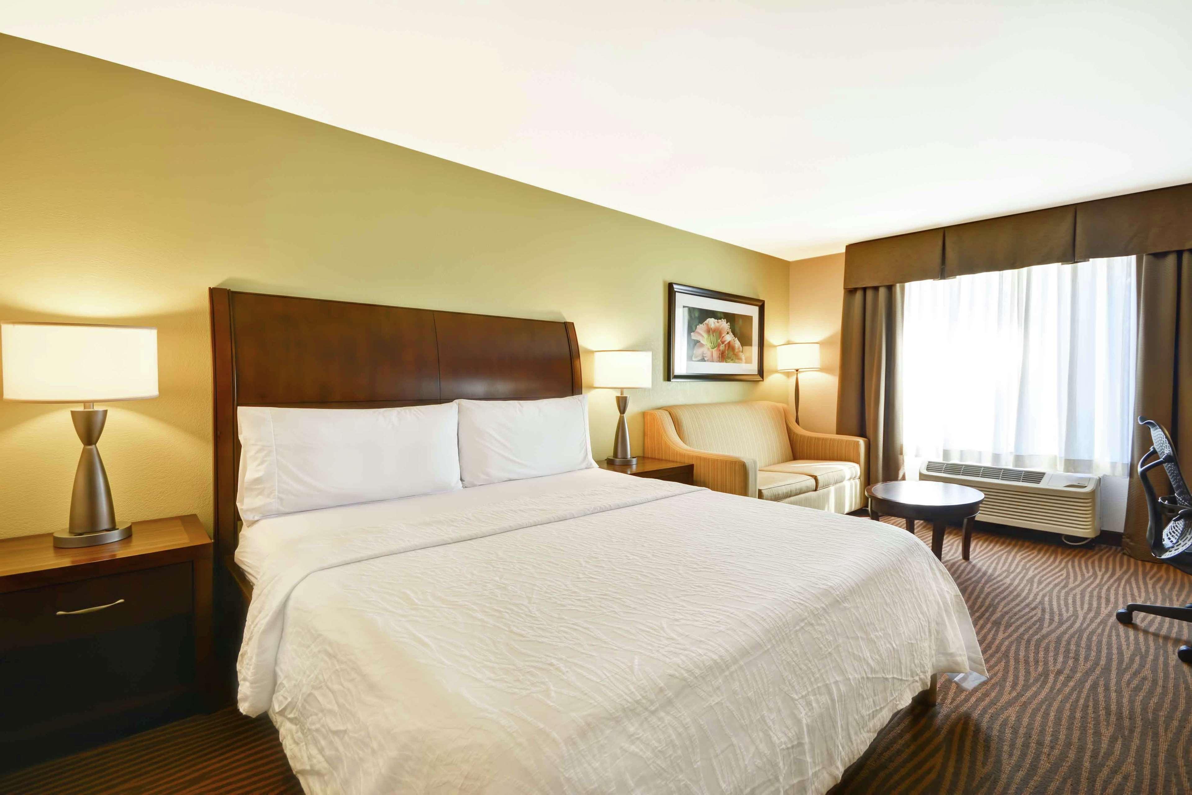 Hilton Garden Inn Fort Myers Extérieur photo