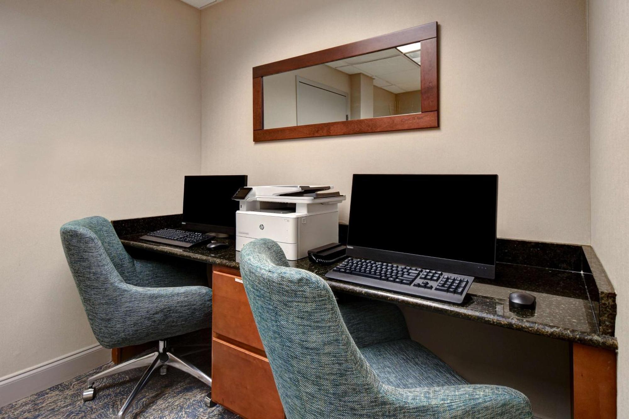 Hilton Garden Inn Fort Myers Extérieur photo